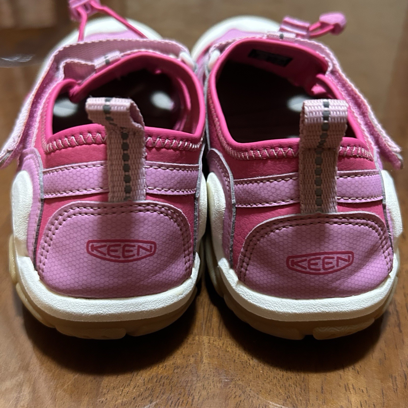 Sandali Keen Knotch Creek donna taglia 6 punta chiusa escursionismo acqua 1025641 rosa bianco