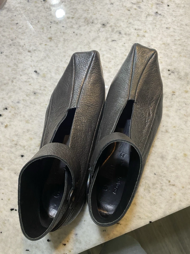 Bota plana Mary Jane de cuero negra con punta cuadrada para mujer 39 US8-8,5 $365 CYDWOQ PATIO Foto 2 de 4