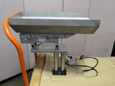 RNA S/S VIBRATORY FEEDER HOPPER TROUGH SLL400-400 110V W/ FEEDER CONTROLLER E150