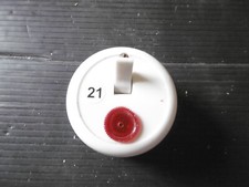 INTERRUPTEUR AVEC VOYANT  LEGRAND ROND PLASTIQUE COURSIVE