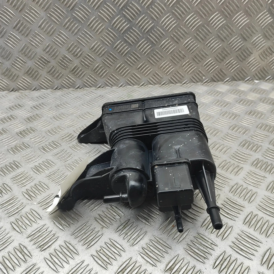 BMW X2 U10 Aktivkohlebehälterfilter 9452948 2,0 Benzin 233 kW 2025 34823141 - Bild 1 von 4