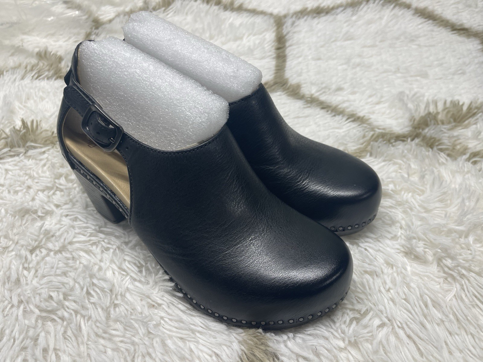 🧡*NIB* Dansko Sassy Leather Black Milled Burnished Clog Women's EU 38 US 7.5-8