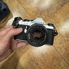 Pentax Camera Me Super With Additional Lenses And Case