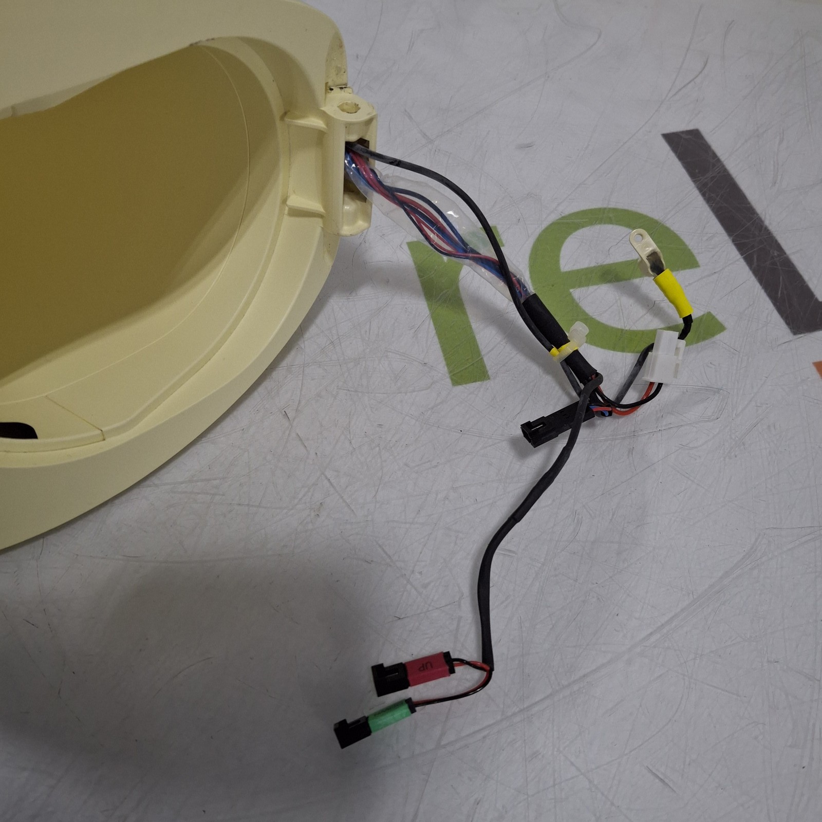 Medela 87115 Waterless Milk Warmer