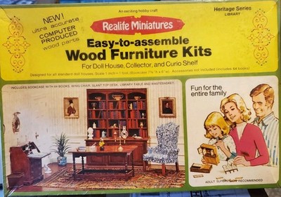 Vintage Sealed Scientific Realife Miniatures Heritage Series Library Wood #193