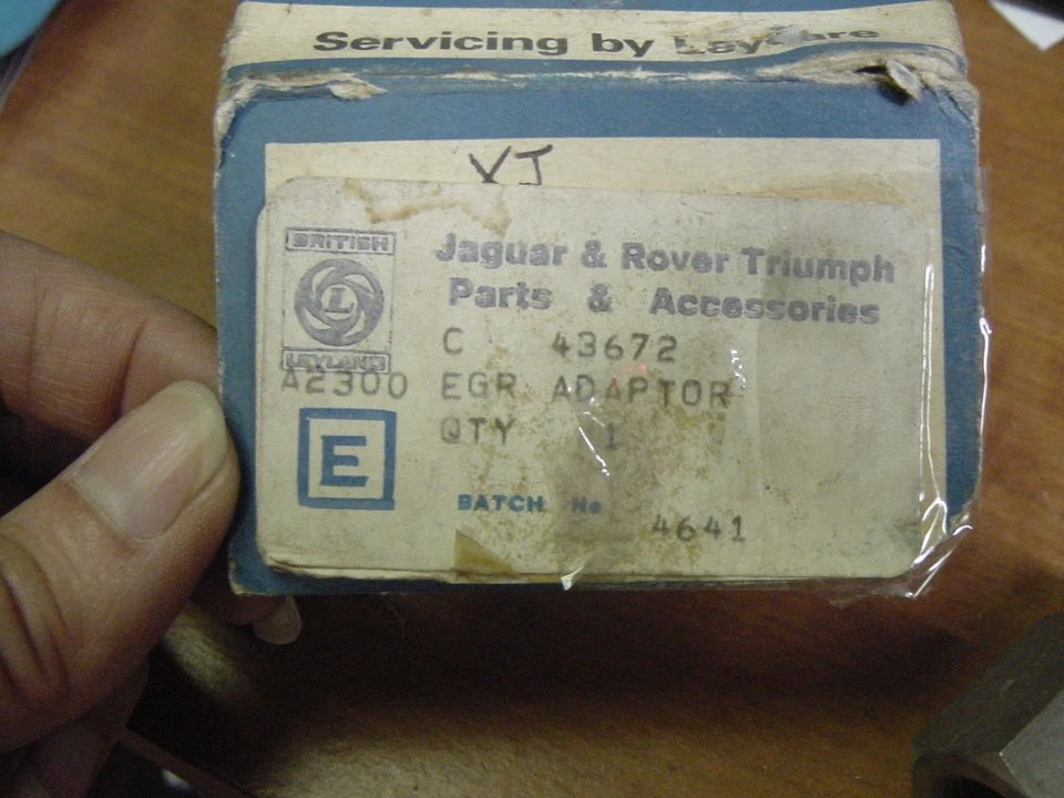 Nuevo de Lote Antiguo Adaptador British Leyland EGR Jaguar XJ6 Ser II III Daimler Sovereign S II Foto 4 de 4