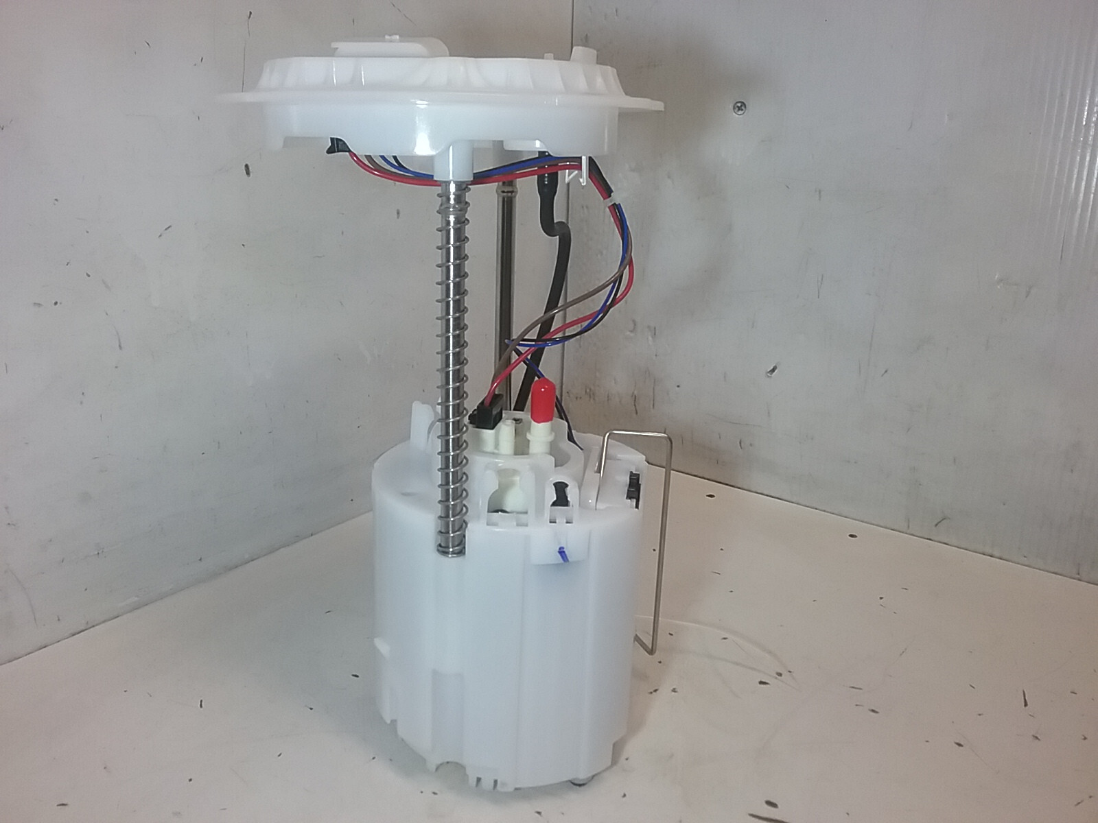 20062011 Mercedes Benz ML350 Fuel Pump Assembly (3.5L 6 Cylinder) M70