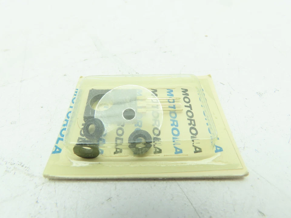 Motorola MC7808CP Semiconductor 3-Pin Voltage Regulator  LOT OF 21 - Image 4 of 4