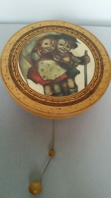Vintage Edle Hummel Music Box Wall Hanging Raindrops Western Germany Works 5.5''