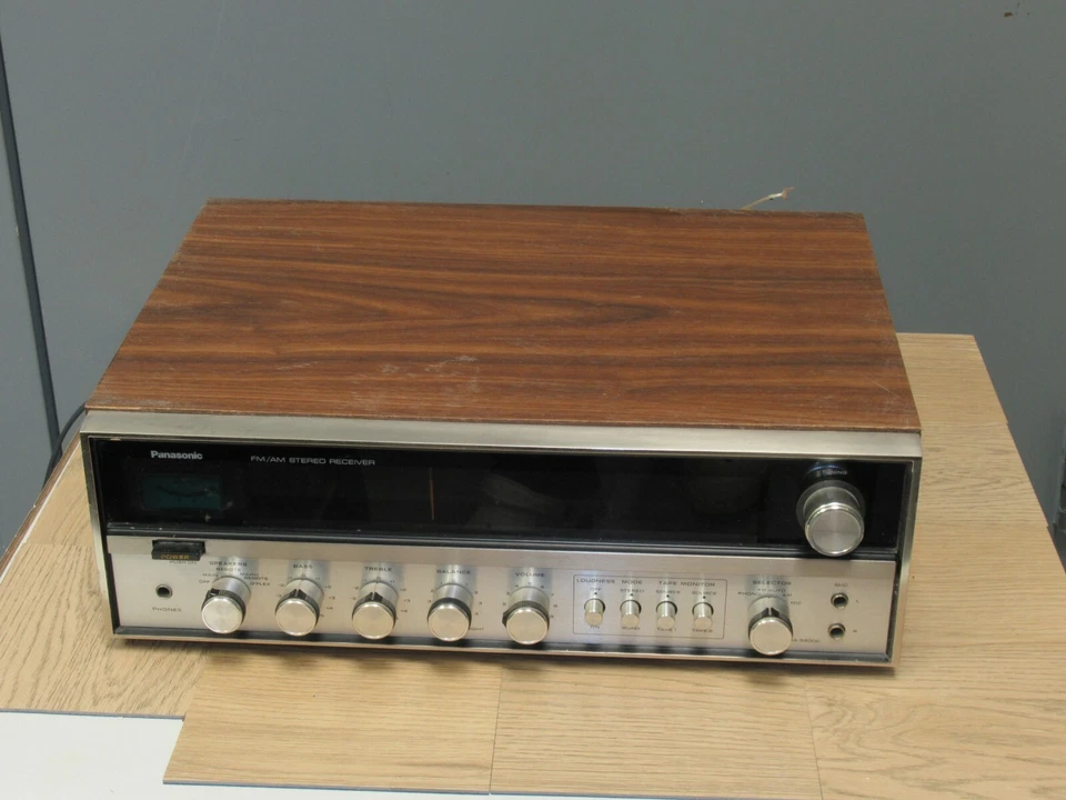 Panasonic SA-5200C Vintage Stereo Receiver Amplifier FM not working - Image 2 of 4