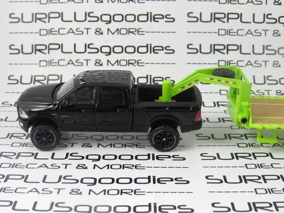 Greenlight 1:64 LIFTED Black 2017 DODGE RAM 2500 POWER WAGON w/Gooseneck Trailer - Image 3 of 4