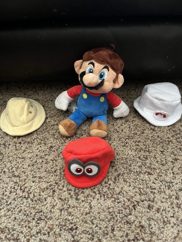Super Mario Odyssey Plush Gamestop Exclusive W/ Hats 2019 ThinkGeek 7"