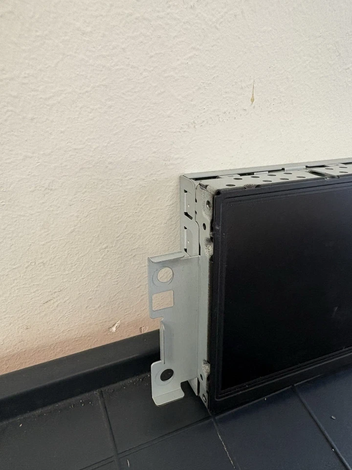 Schermo Display Volvo V60 2016 | P31382065 AE - Immagine 4 di 4