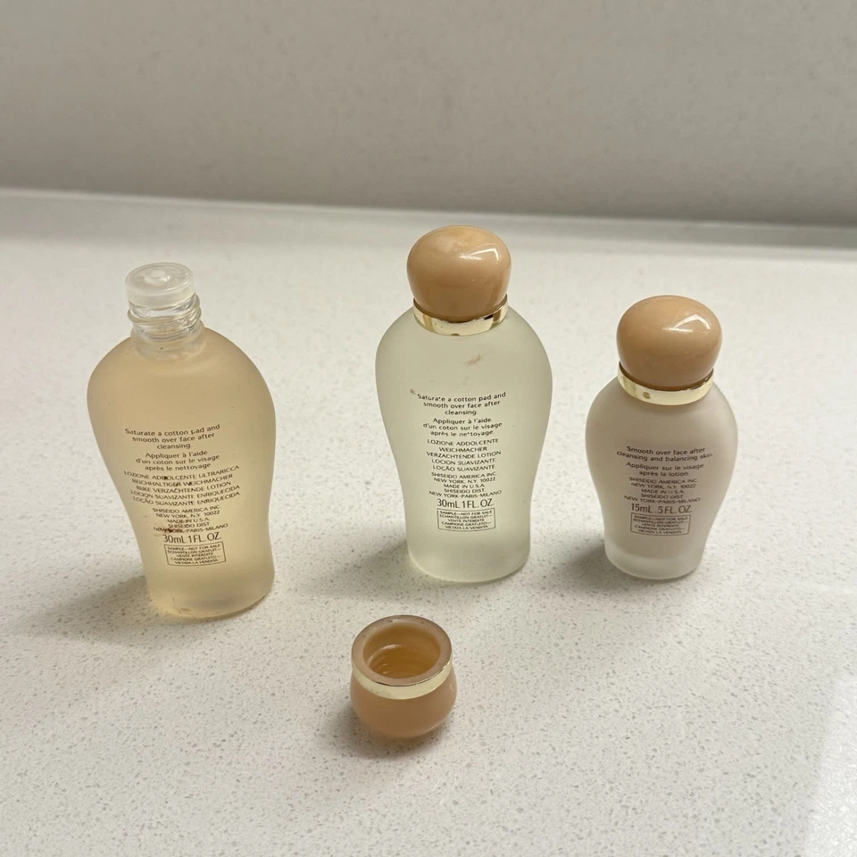 Juego de emulsión revitalizante suavizante equilibrante enriquecido Shiseido Benefiance Foto 2 de 3