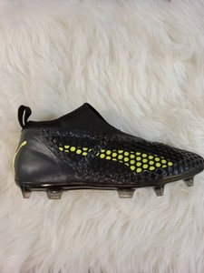 cleats without laces