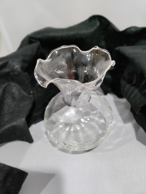  FENTON Clear Ruffled Swirl Vase. Hand-blown Flowing Glass Vtg Balanced Perfect!