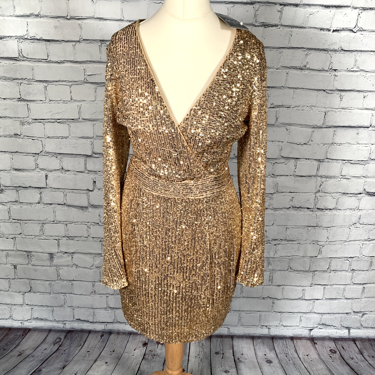 Quiz Gold Sequin Crossover Dress Size 10 Long Sleeve Stretch Party BNWT RRP 60 | eBay UK Quiz Gold Sequin Crossover Dress Size 10 Long Sleeve Stretch Party BNWT RRP 60 | eBay UK