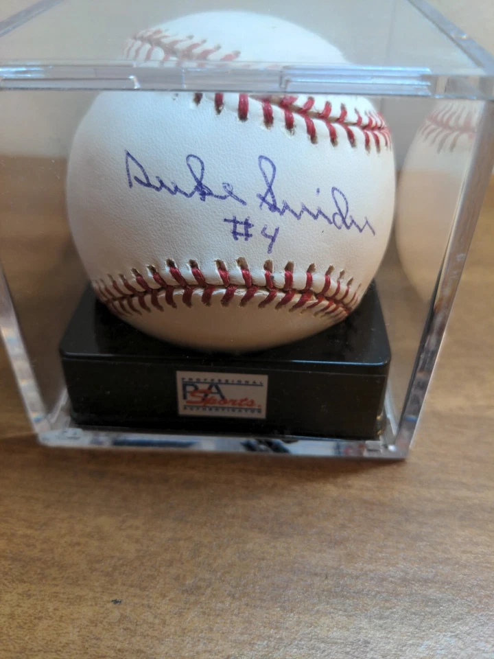 BROOKLYN DODGERS DUKE SNIDER #4 HOF SIGNED BASEBALL PSA MINT 9.5 SWEET SPOT - Image 2 of 4