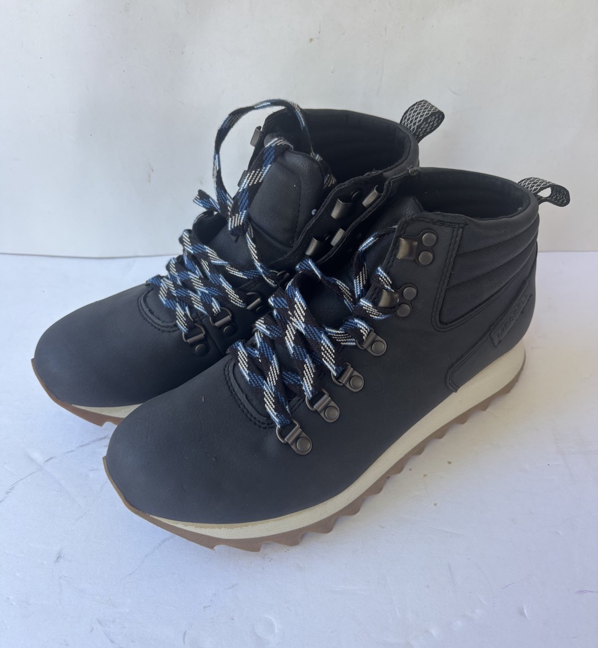 Merrell Alpine Hiking Boots Black Women's Size 8.5 M Lace Up Comfort J003594