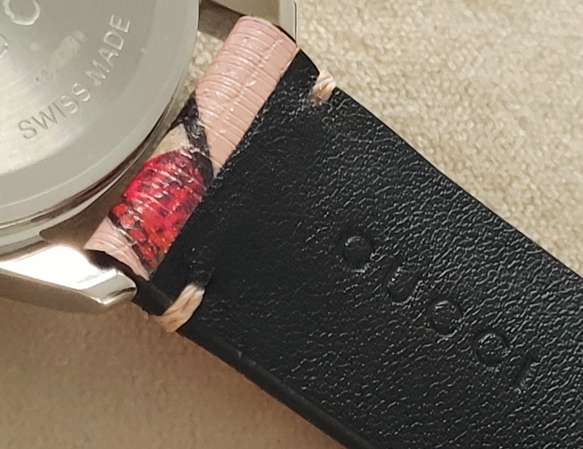 Gucci Watch Timeless 126.4 Snake Pattern Pink Dial SS Leather Strap Quartz Gucci Pastel Pink King snake dial watch unboxing + first  main image 2