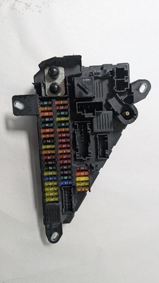 Fuse Box Engine Trunk Mounted Fits 06-10 BMW 650i 382519