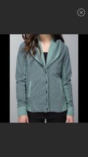 LULULEMON To Class Jacket Size small / 6 Earl Grey Coloring