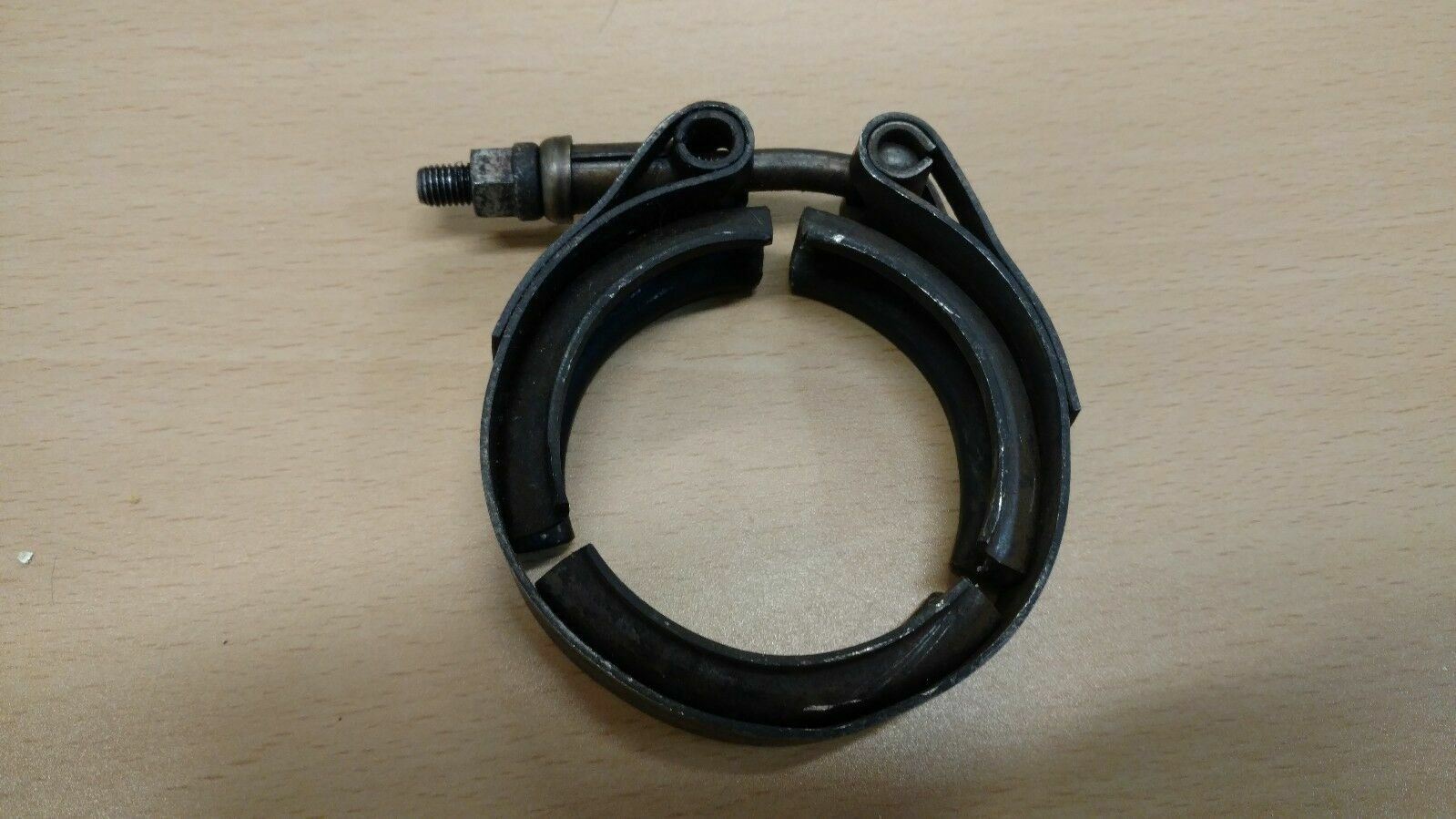 LAMBORGHINI AVENTADOR LP700 LP720 EXHAUST CATALYTIC PIPE CLAMP OEM 07M251189A