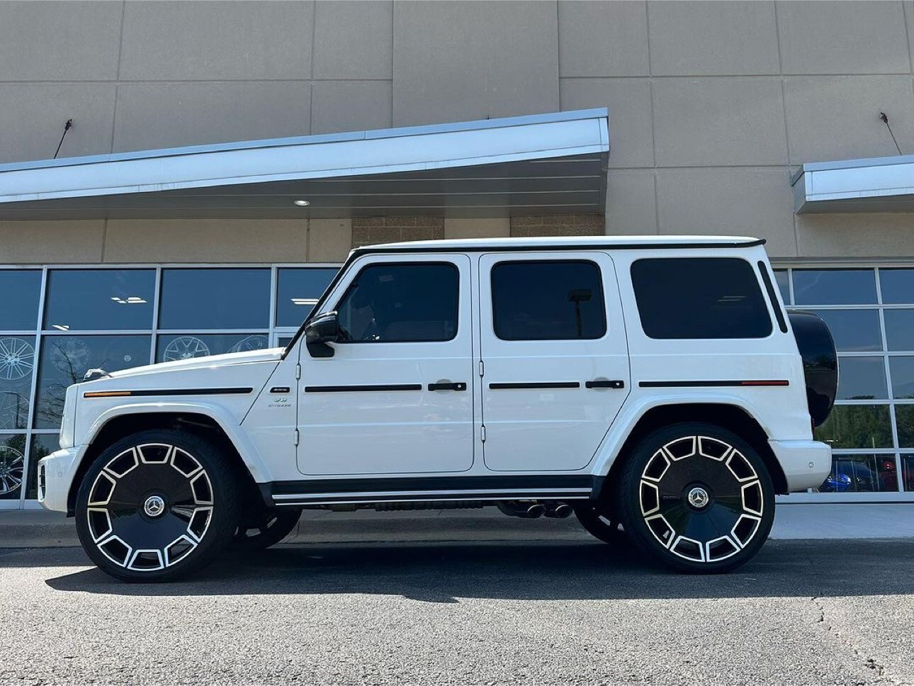 24" inch Giovanna Sicily Black Machine Wheels Bentley Bentayga G550 G63 Gwagon