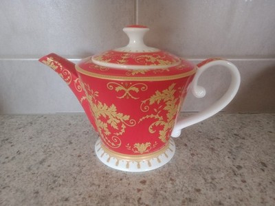 Maxwell & Williams. Tijou Gates. Teapot. Made In China. C: 750mL.