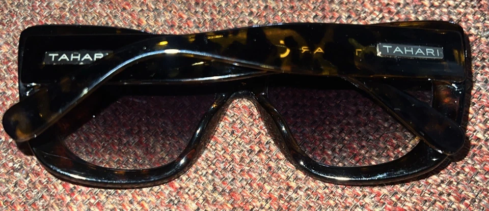 Gafas de sol para mujer Tahari de gran tamaño con montura gruesa tortuga TH558 NUEVAS CON ETIQUETAS $50 Foto 3 de 4