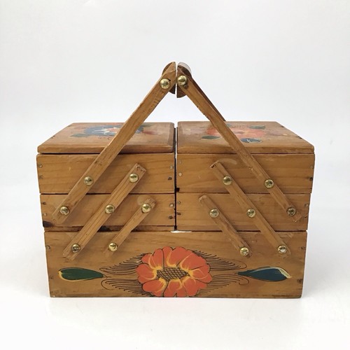 Vintage Wooden 3-Tier Accordion Sewing Box Handpainted Floral Notions Caddy - Picture 2 of 11