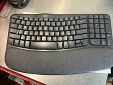 Logitech Wave Keys MK670 Combo Ergonomic Wireless Keyboard and Mouse-Please Read