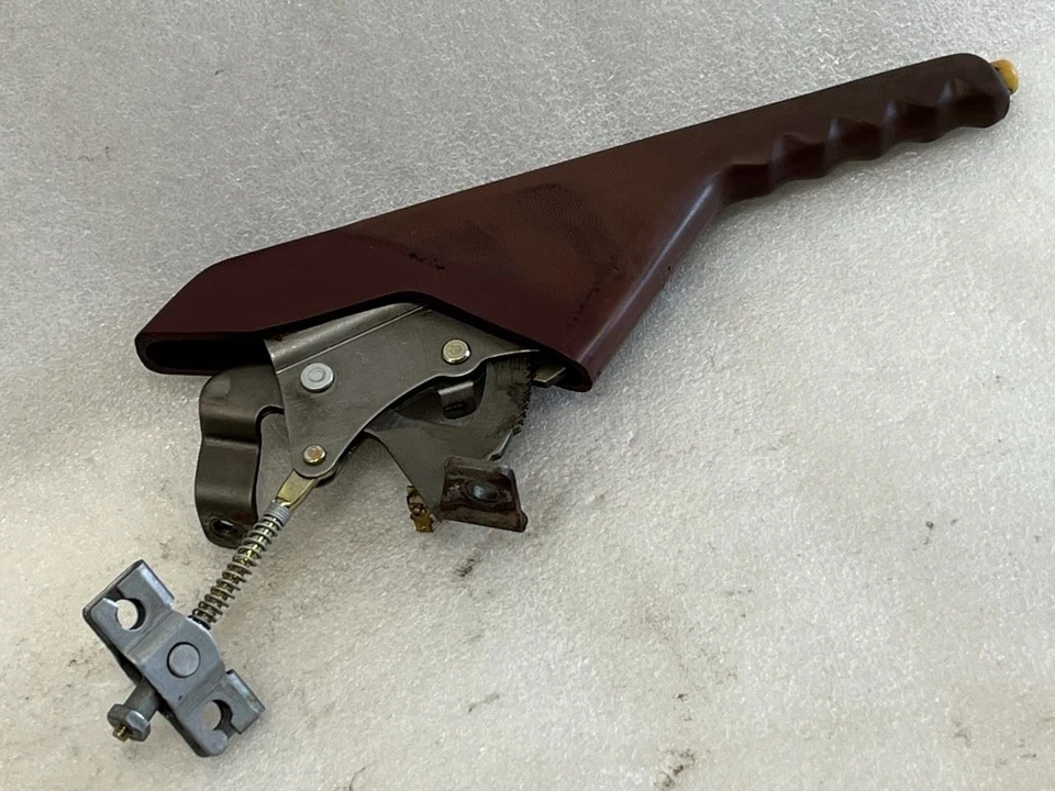 1984 1985 年本田 ACCORD SEDAN 紧急停车制动水平 MAROON — 第 2/4 张图片