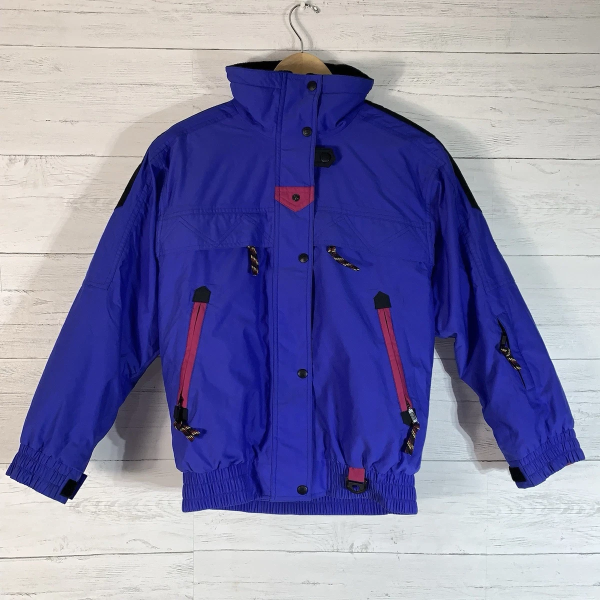 Waterproof Regular Size Outdoor Coats, Jackets & Vests for Women