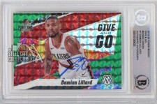 Damian Lillard 2019-20 Panini Mosaic Give & Go Green Autograph Card #7 BAS