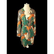 Boohoo Satin Chain Print Twist Shift NWT Size 6