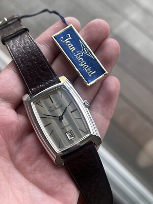 NOS 1970's Jean Bogard Manual Wind Stepped Case w/ Champagne