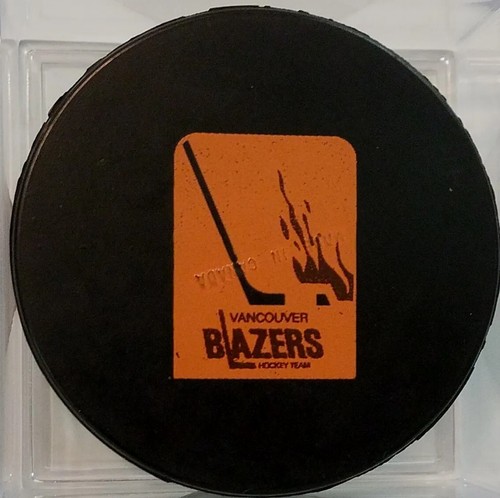 1973-75 WHA VANCOUVER BLAZERS HOCKEY TEAM OFFICIAL GAME PUCK OLD SLUG CANADA - Picture 2 of 9
