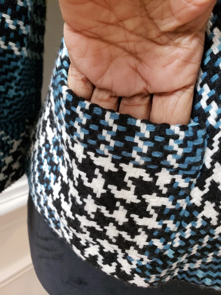 Chaqueta Dressbarn Mujer Azul Blanco A Cuadros Acrílico Forrada Un Botón Talla Pequeña Foto 4 de 4