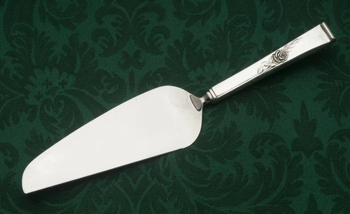 Classic Rose by Reed & Barton Sterling Silver Pie or Cake Server 10.5"