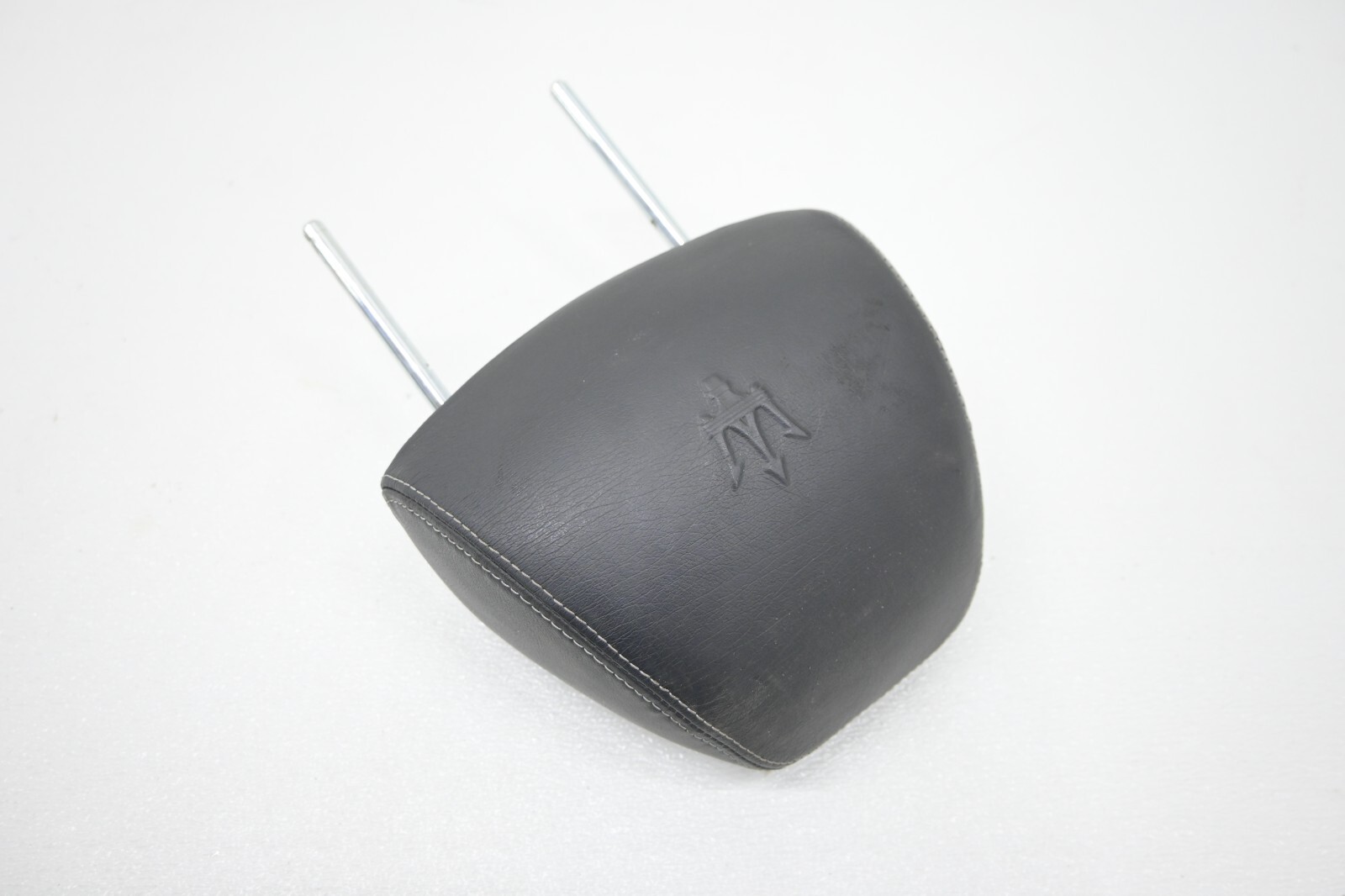 Maserati GranTurismo 2008-2017 RIGHT Headrest