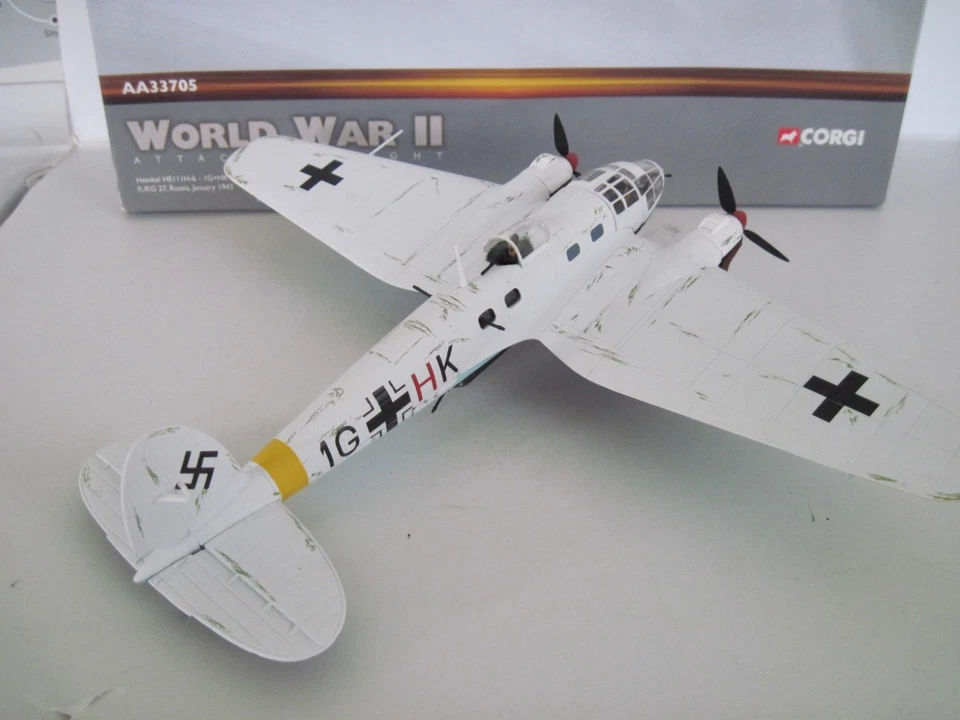 Corgi Aviation Archive AA33705 Heinkel He 111 H-6 Russia 1943 1/72 - Image 3 of 4