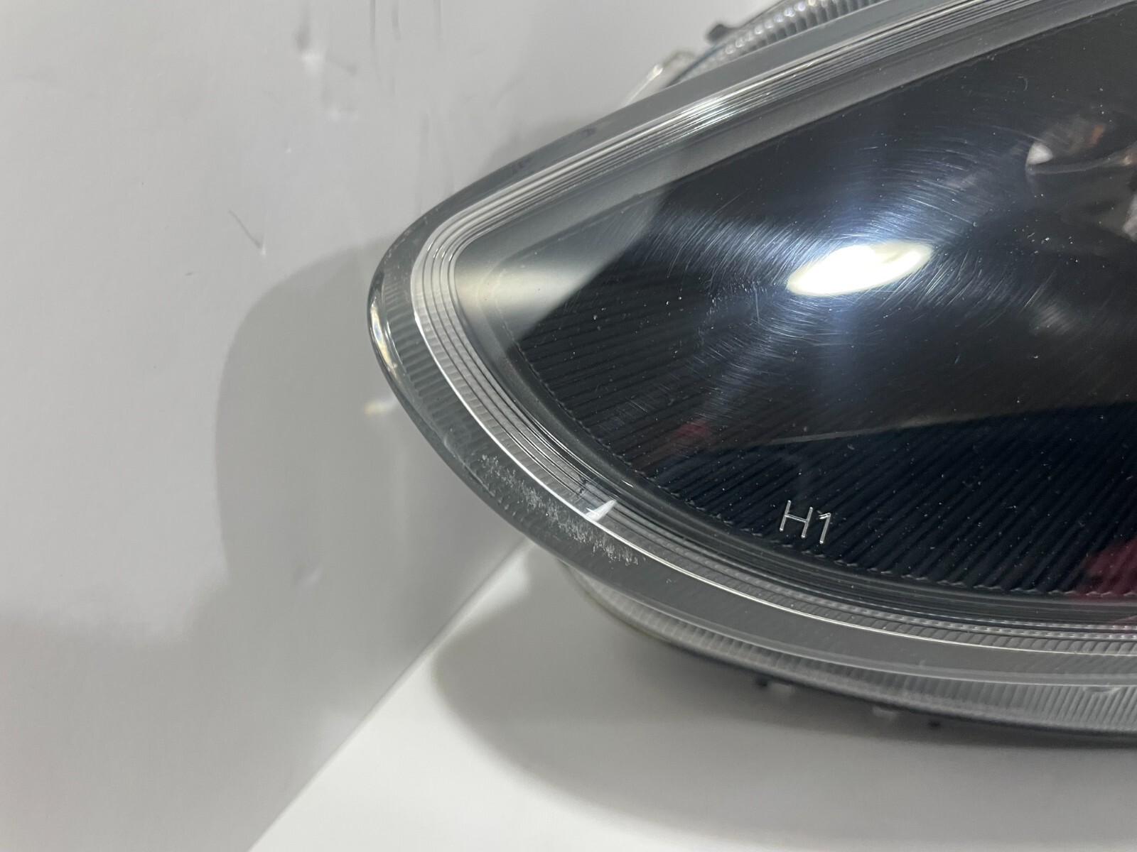 2008 - 2012 MASERATI GRANTURISMO GT M145 F1 LEFT XENON BARE HEADLIGHT 241467 OEM