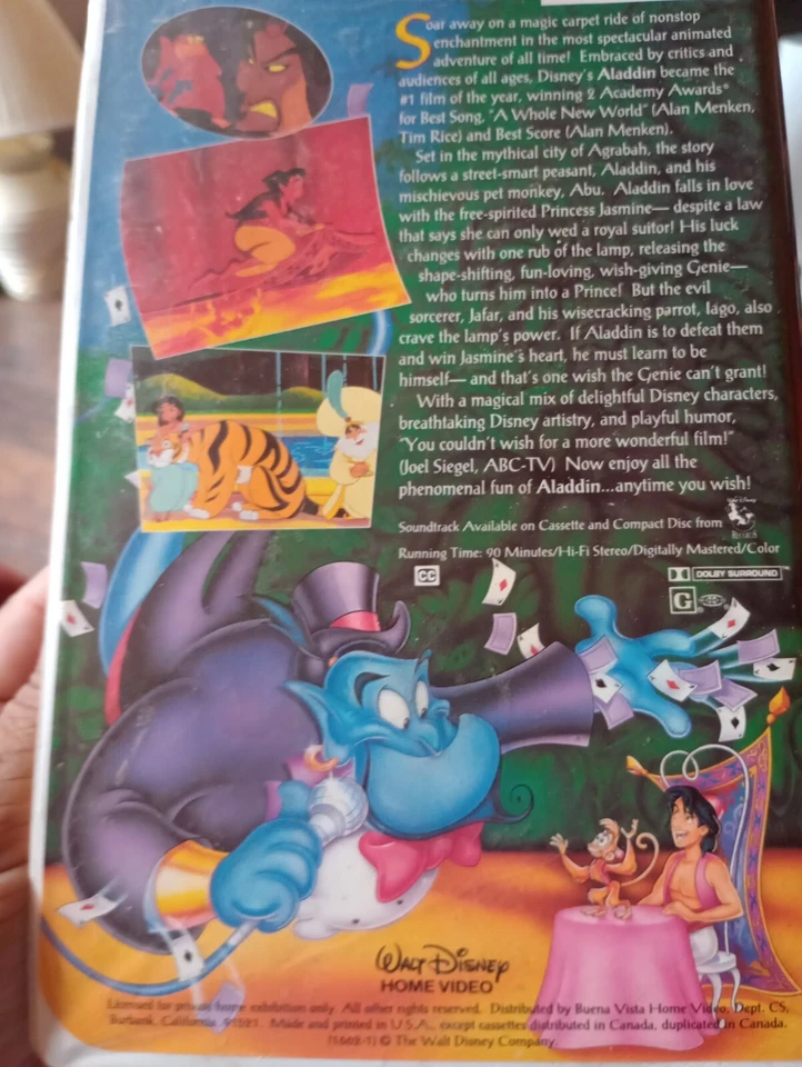 Disney Aladdin VHS Home Video Tape, Walt Disney Classic, good condition w/ case - Image 3 of 4