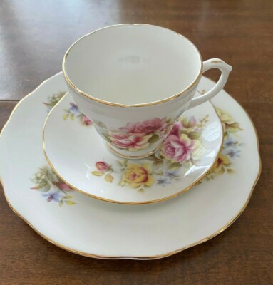 DUCHESS TEA CUP SAUCER & DESERT PLATE SET PINK & YELLOW ROSES NWOT