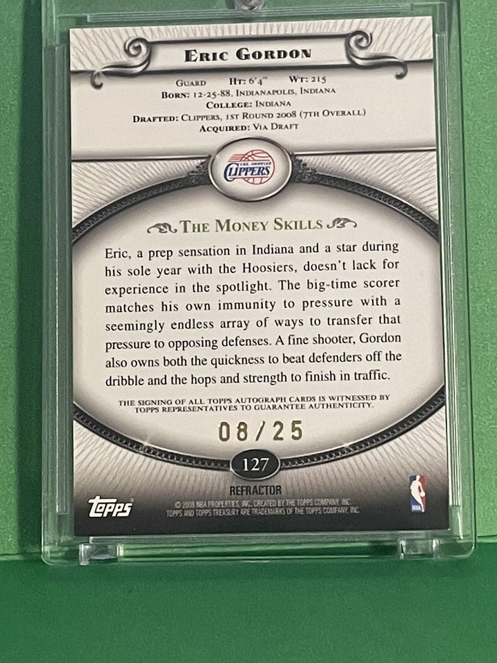2008-09 Topps Treasury Rookie Gold Refractor 8 of 25 Eric Gordon #127 Auto  - Image 2 of 3