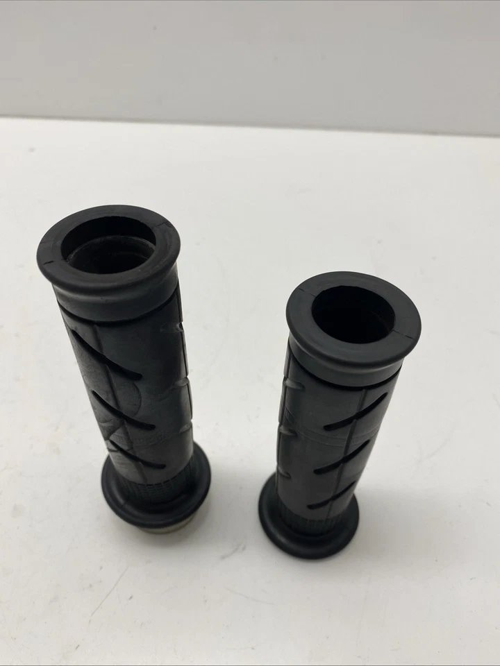 ♻️ Tubo de acelerador y empuñaduras Honda Cbr 1000 rr Rr-6 2006 - 2007 ♻️ Foto 2 de 4
