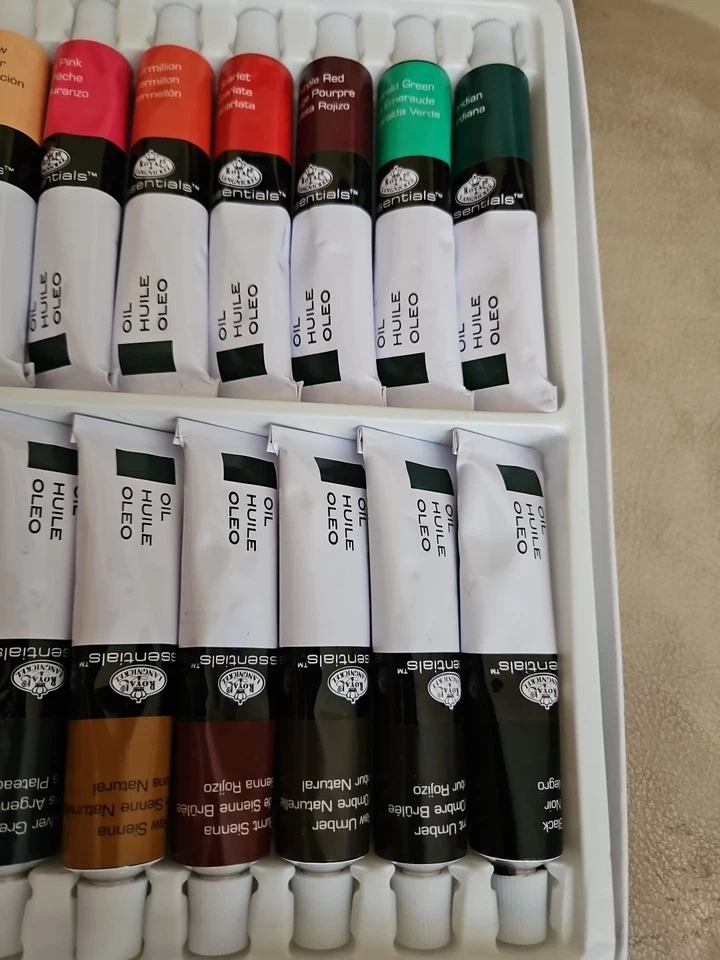 Royal & Langnickel Oil Paint Set of 24 Tubes - Image 2 of 3