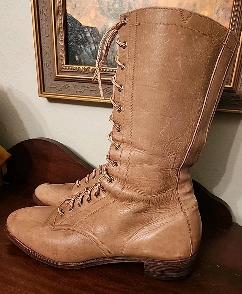 Botas de montar de senderismo vintage de cuero rubio con cordones de la década de 1930 para mujer con bolsillo Foto 2 de 4