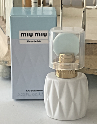 Miu Miu Fleur de lait Eau De Parfum / EDP MINI Splash 0.23 oz/7 ml